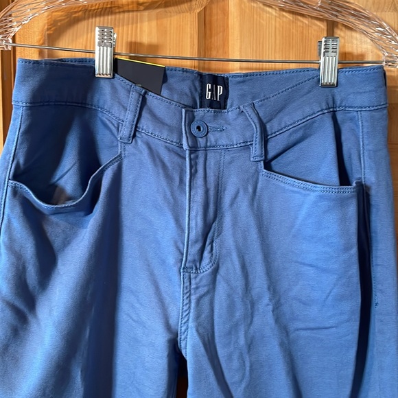 NWT Gap jeans - Picture 2 of 9